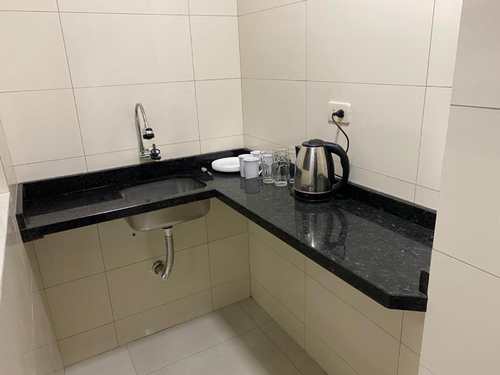 Espana Suites Hotel Ciudad del Este Extérieur photo